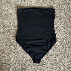 Black sleeveless bodysuit
